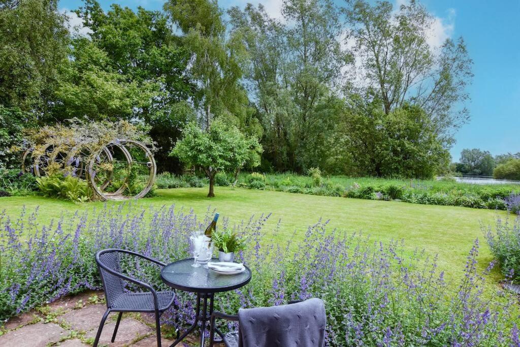 The Hideaway @ Flagham Cottage. Malmesbury Exteriér fotografie